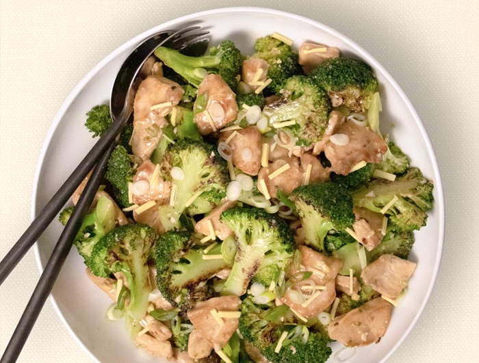 chicken and broccoli with ginger and scallions
