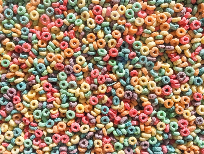 Multicolored cereal rings