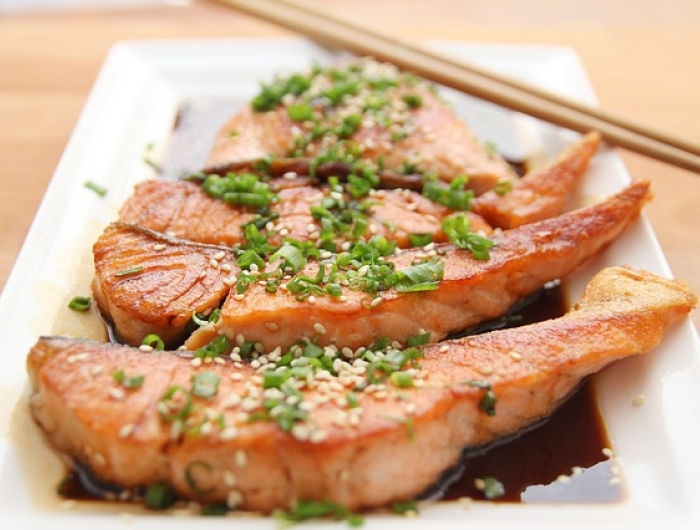 Pregnant Women & Small Kids: Choose Salmon and Sardines, Avoid Albacore, Eat Light Tuna Sparingly