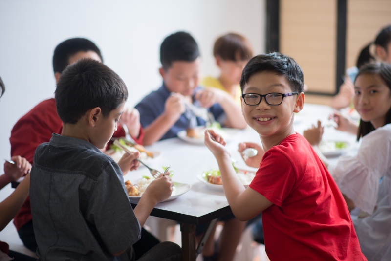 Urge Governor Newsom to Support Healthy School Meals